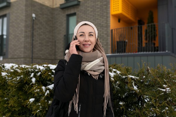 Écharpe femme : élégance et chaleur en hiver avec style