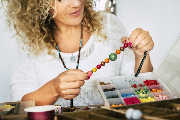 Explore des idées de bijoux personnalisés pour femmes uniques